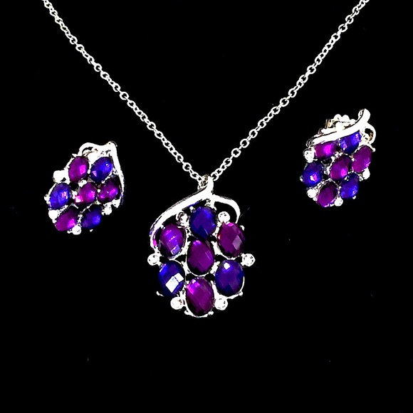 GV9 Jewlery Jewelry - Gemstones & Crystal Necklace/Earring Jewelry Set